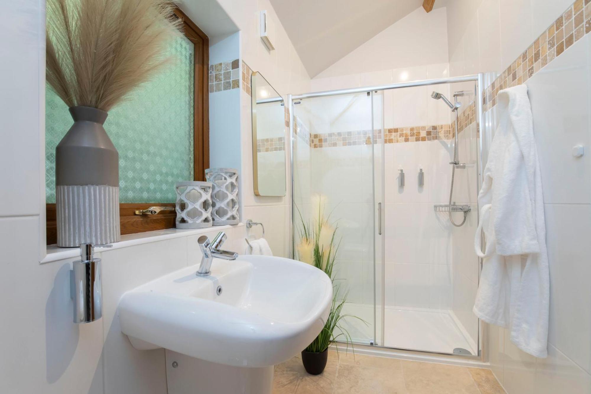 Stable Lodge - Boutique Bed & Breakfast Shurdington Esterno foto